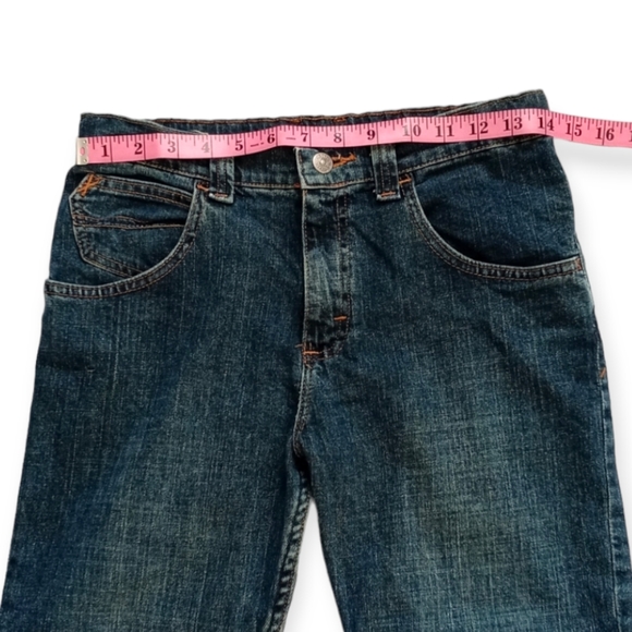 WRANGLER CLASSIC STRAIGHT-LEG JEANS. SIZE 12 & HUSKY. COLOR  BLUE. - Picture 4 of 9